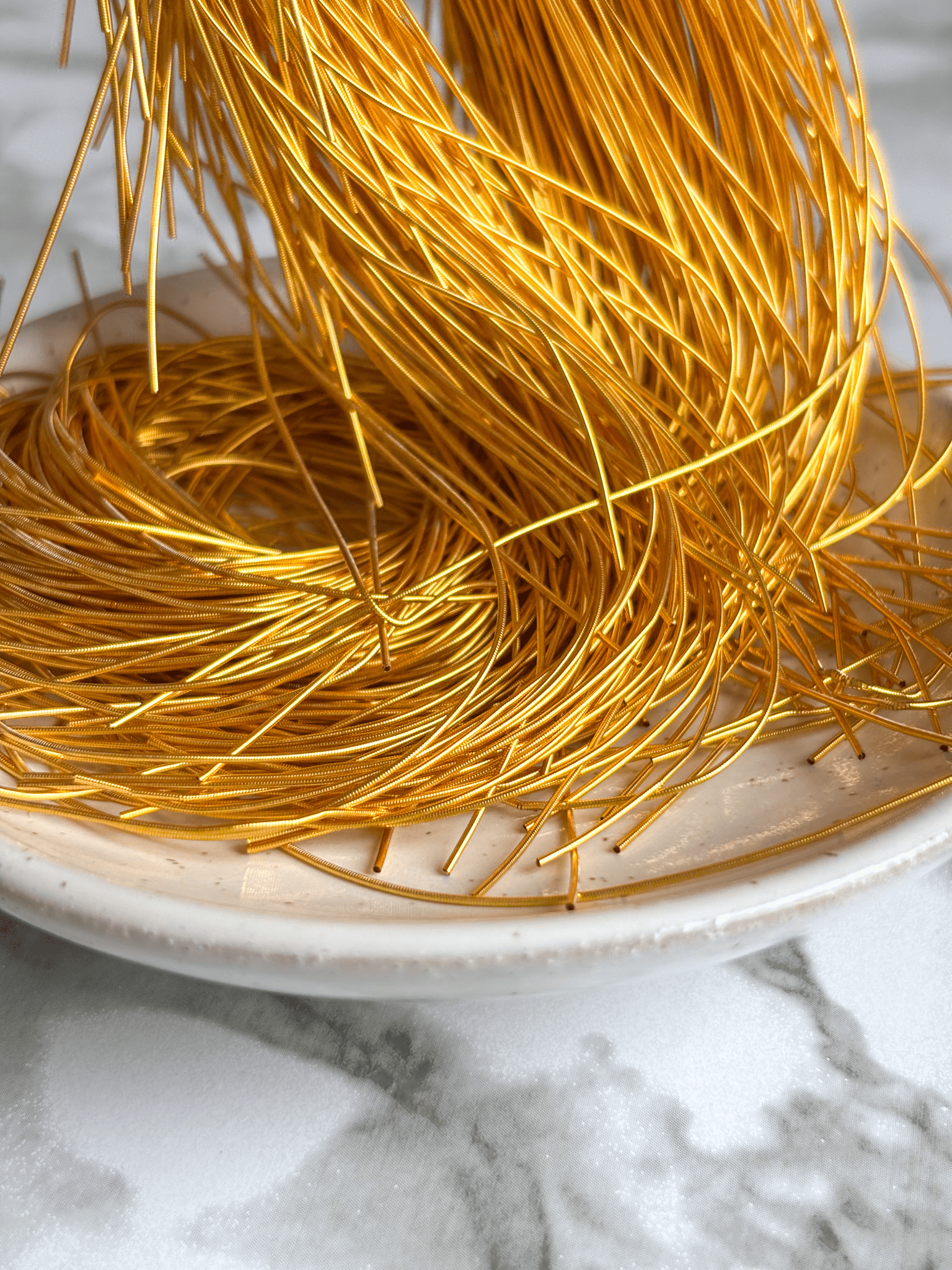 Cannetille lisse brilante or jaune - 0,5mm