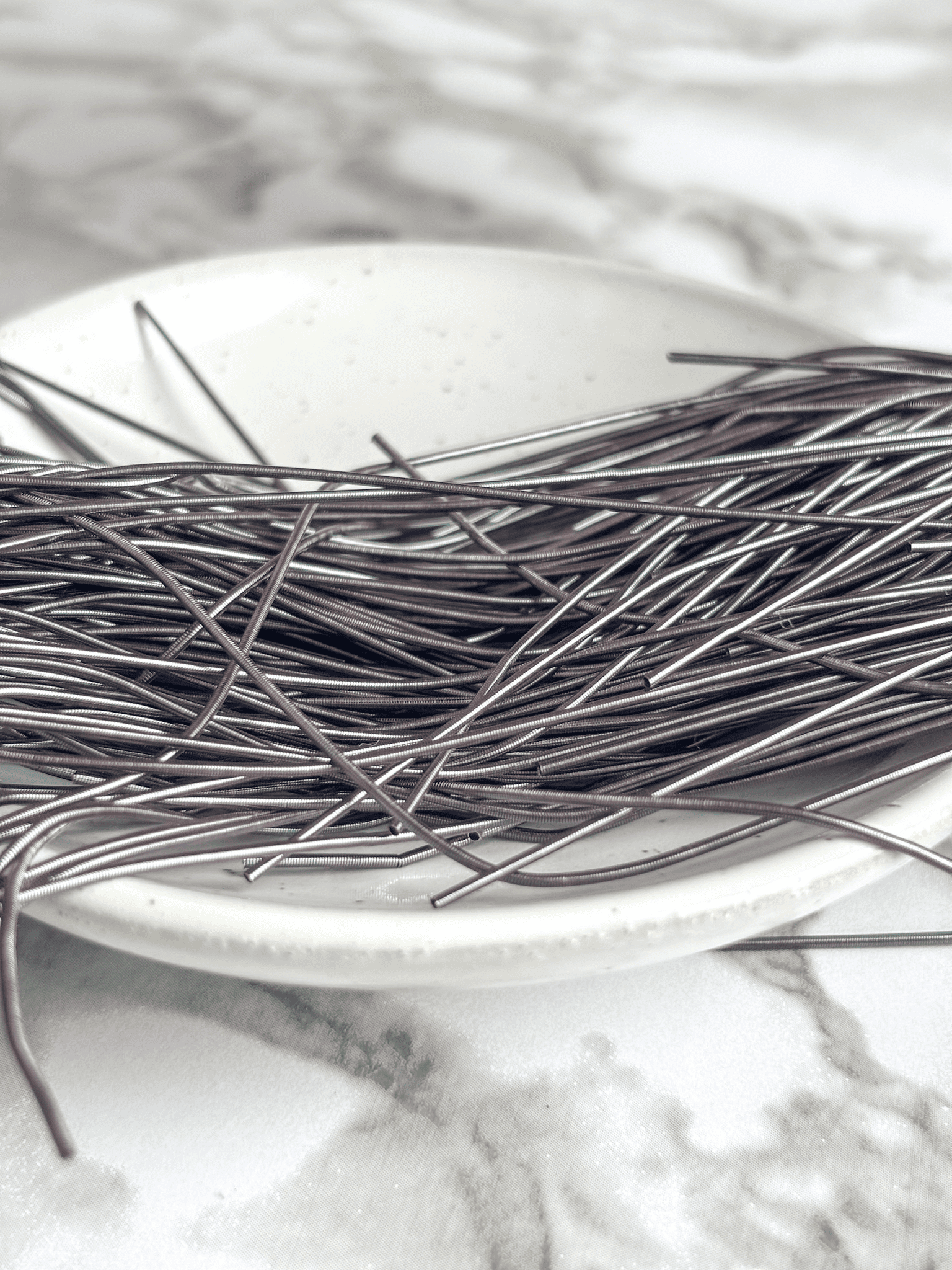 Cannetille lisse brillante gris noir - 1mm