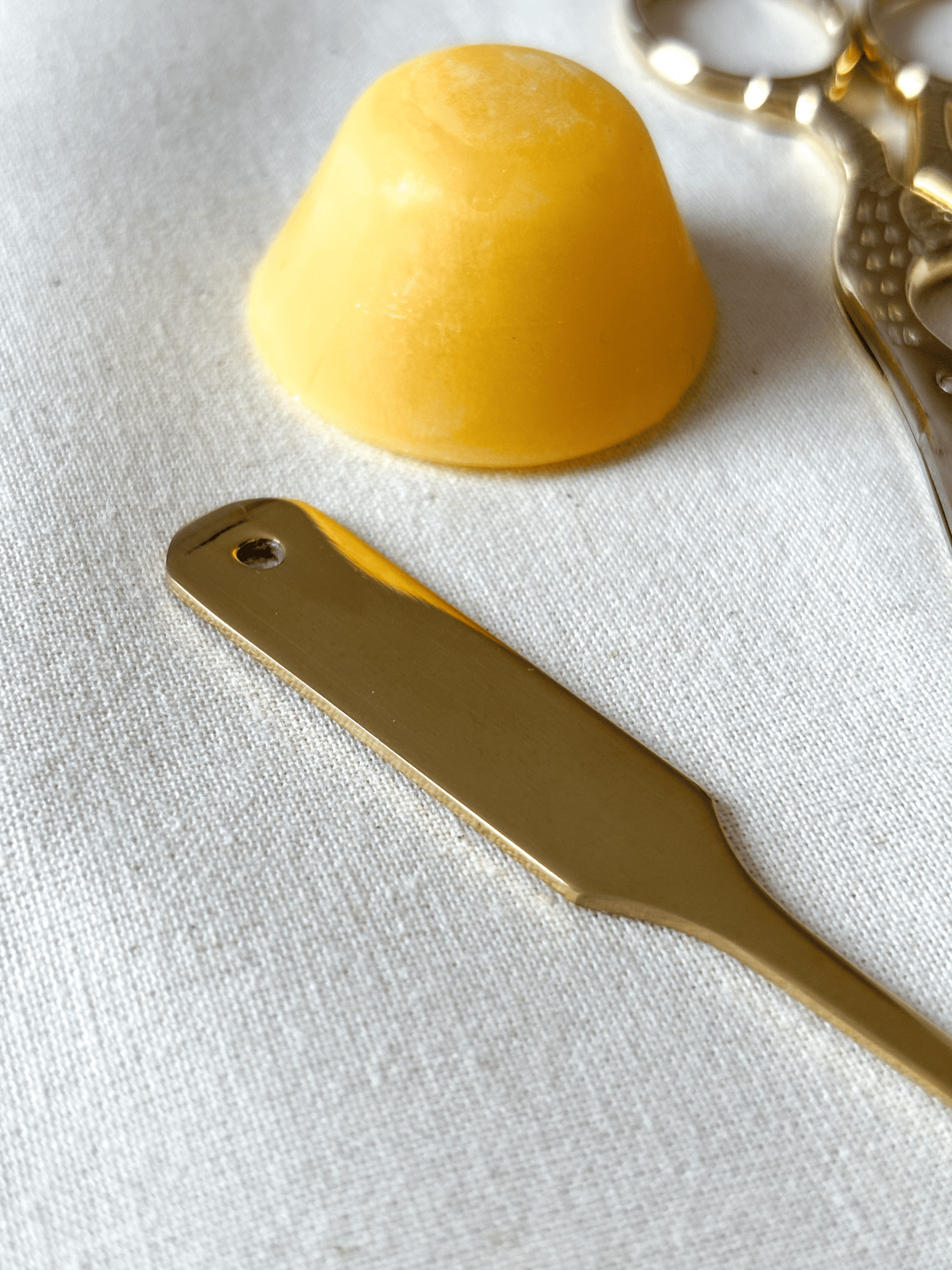 Exclusif ! L'Oiseau d'Or - Kit Broderie Or + Mellor plaqué or