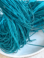 Cannetille lisse brillante bleu océan - 1 mm