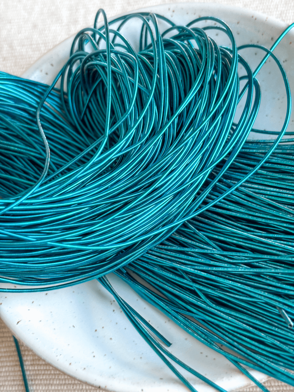 Cannetille lisse brillante bleu océan - 1 mm