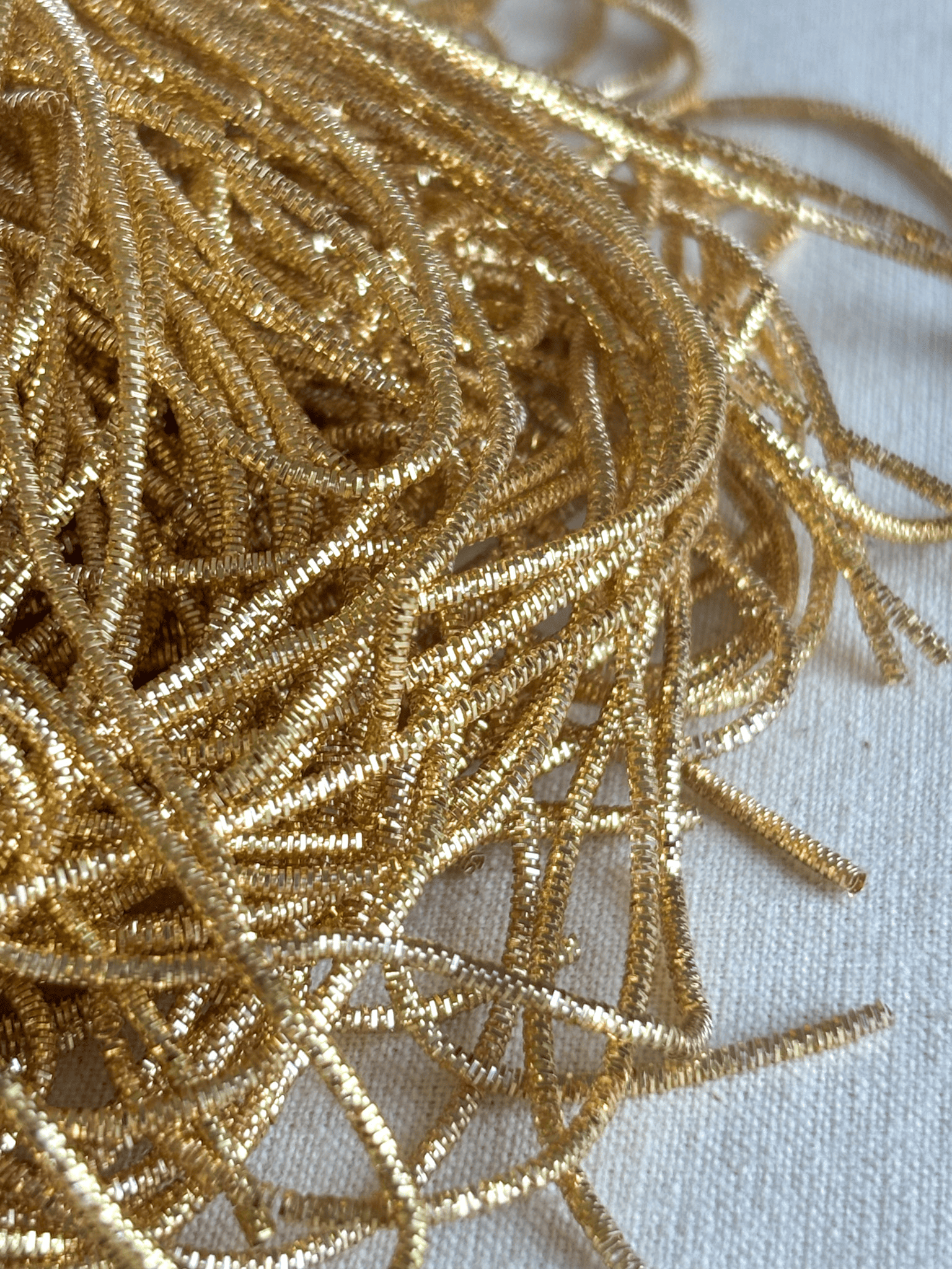 Armoiries du fil - Kit de broderie or