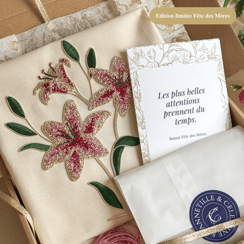 Les Lilies - Kit de Broderie Or