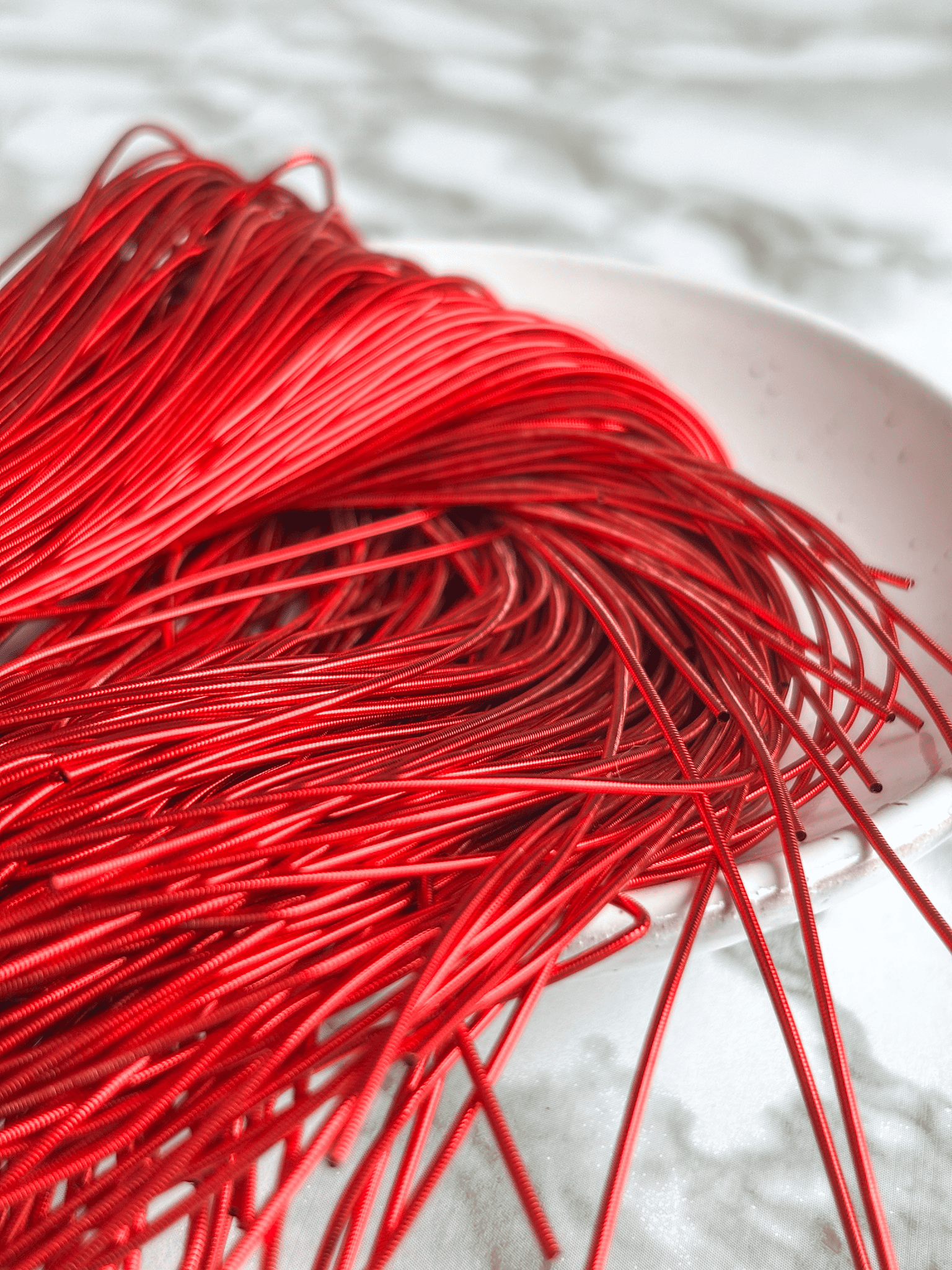 Cannetille lisse brillante rouge - 1 mm