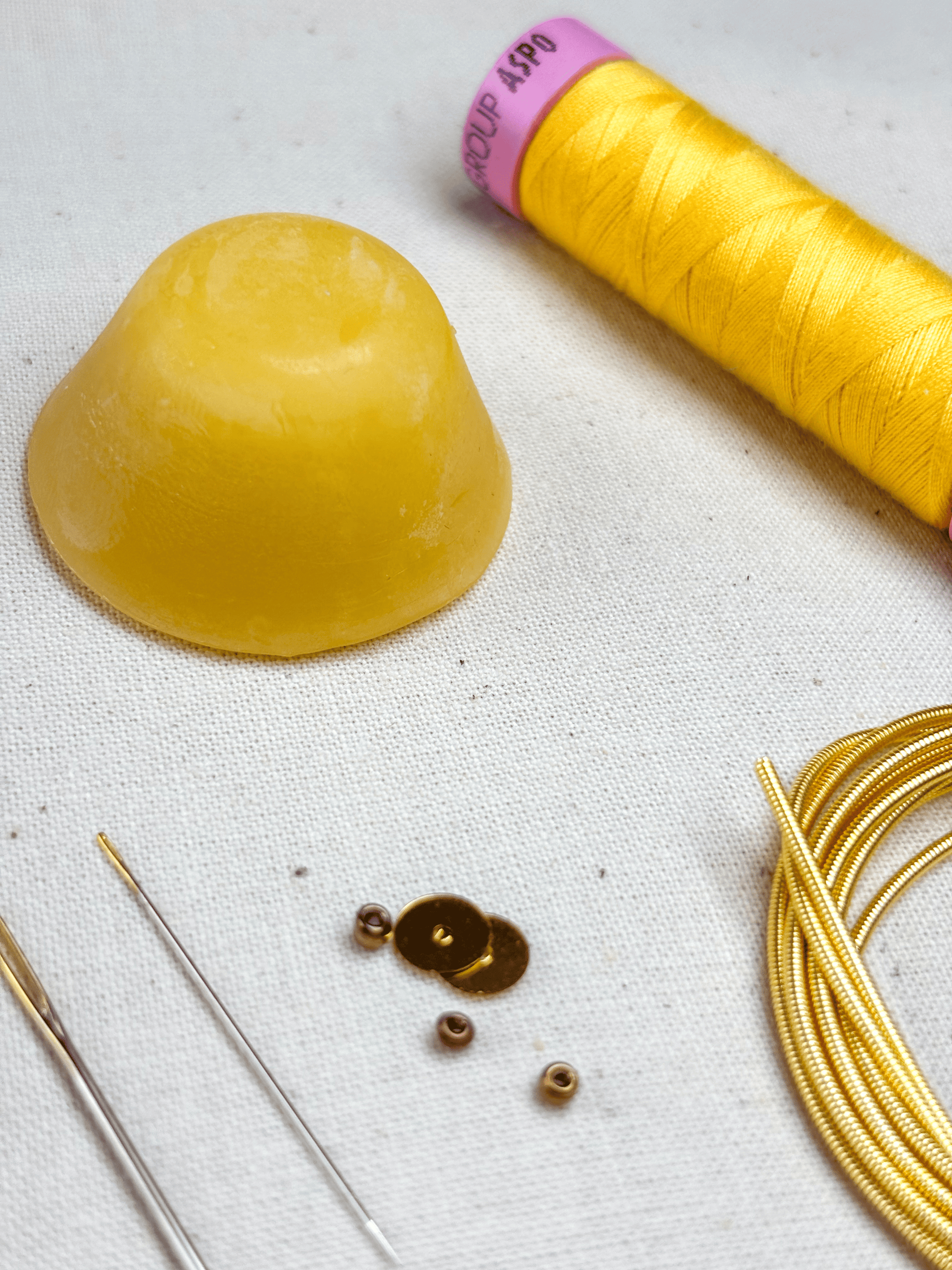 Le Temple du Jaseron - Kit de broderie or