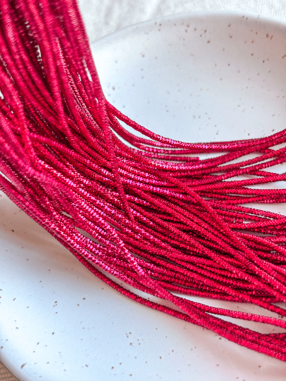 Cannetille frisée rose fushia - 1 mm