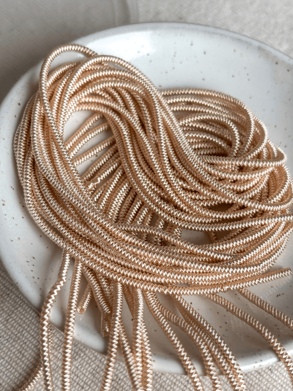 Cannetille perlée rose poudré  - 2 mm