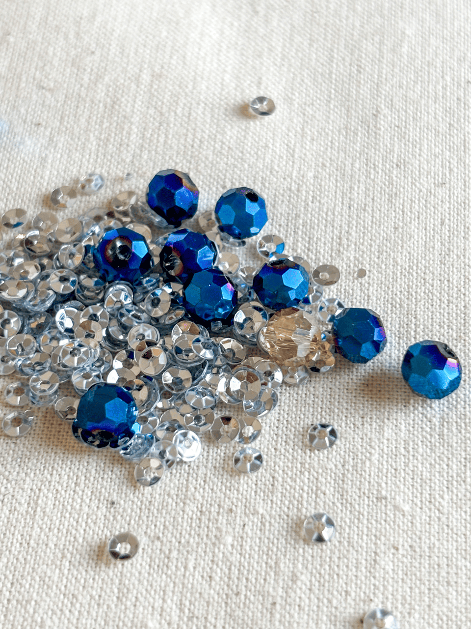 La Couronne d'Argent - Kit de broderie or