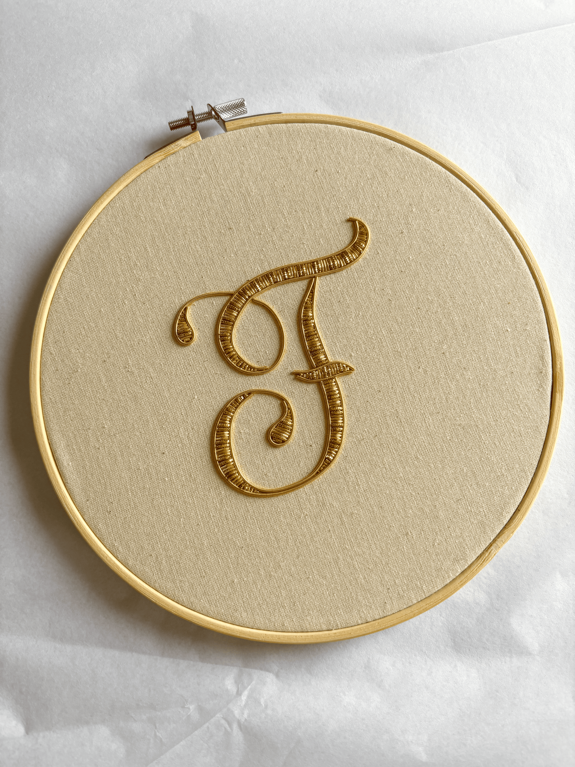 Initiales brodées - Or & Argent